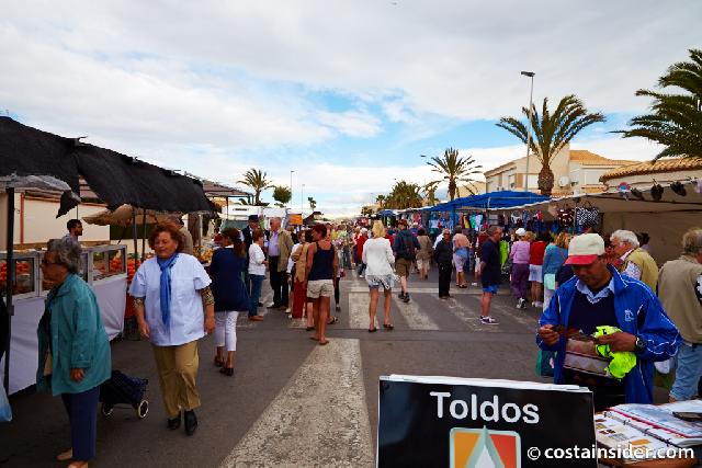 itsh 1716498377IRWABO ref 1822 mobile 23 Saturday market on your doorstep Playa Flamenca