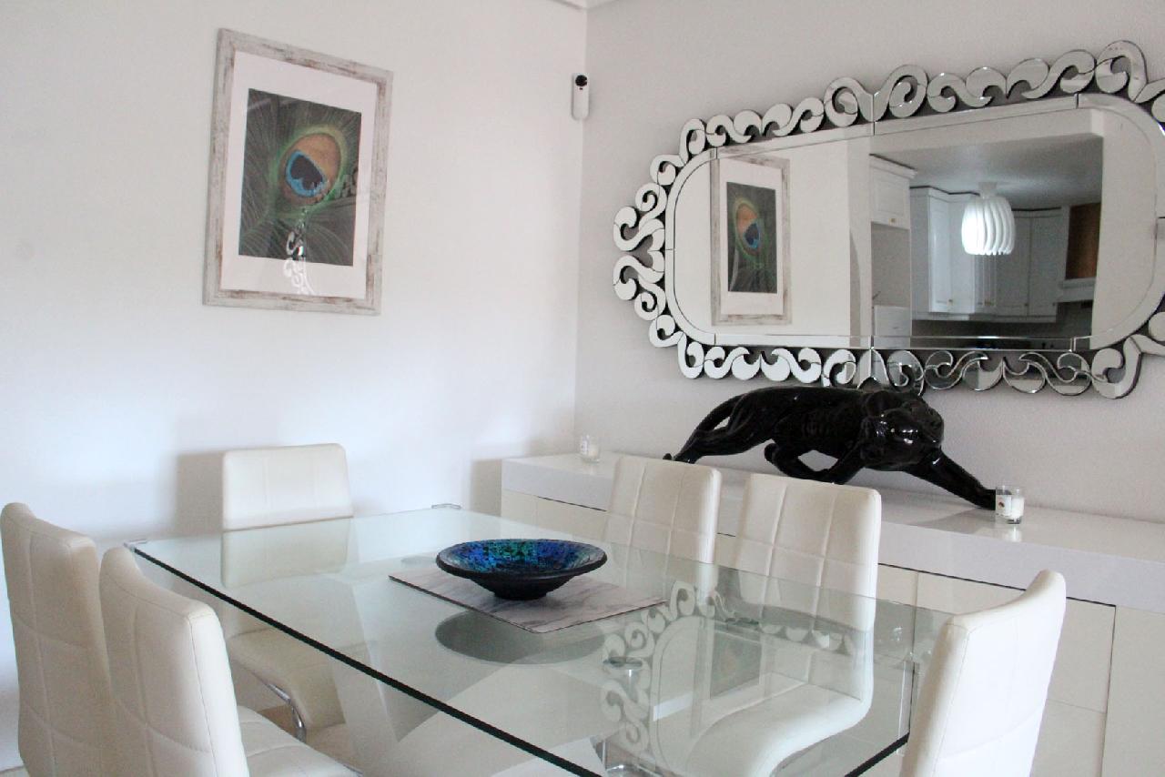 itsh 1727349388UDOEMA ref 1826 mobile 6 Stunning dining area Villamartin Plaza