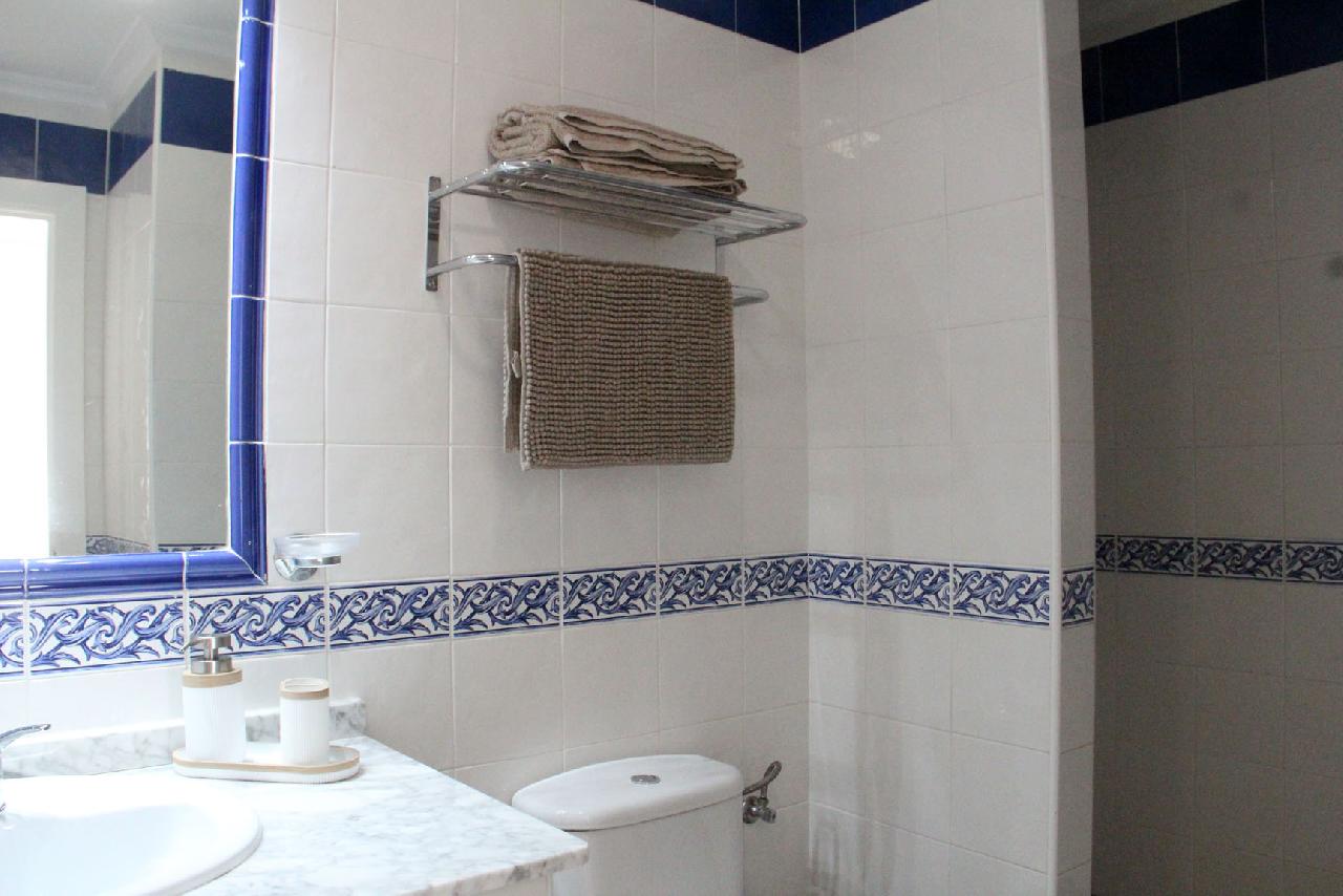 itsh 1727349388UDOEMA ref 1826 mobile 11 Ensuite shower Villamartin Plaza