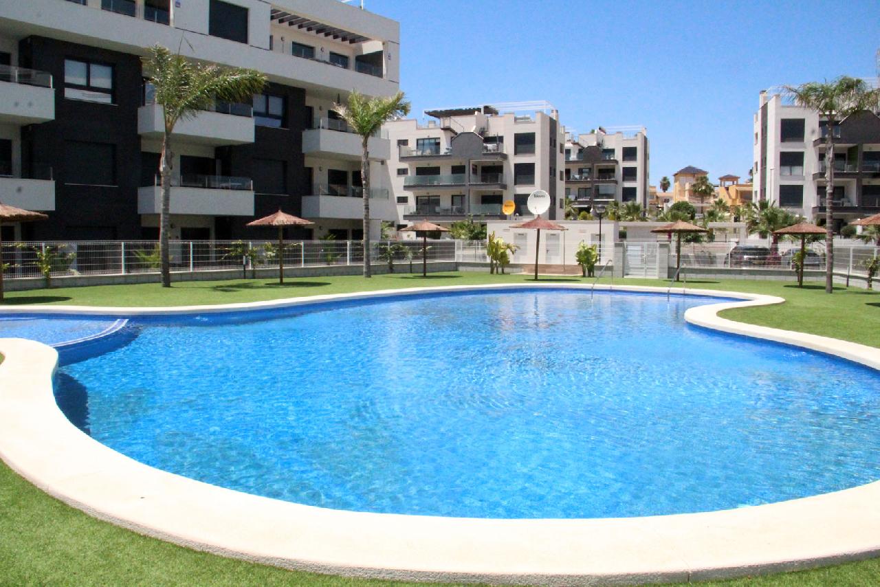 itsh 1718631250CIRSKN ref 1824 mobile 2 Communal pool Villamartin